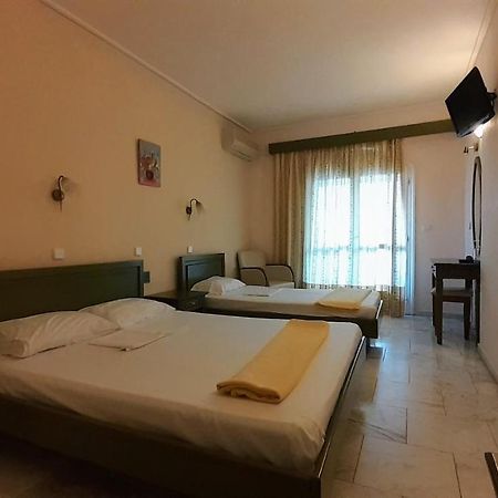 Hotel Niras Нидри Екстериор снимка