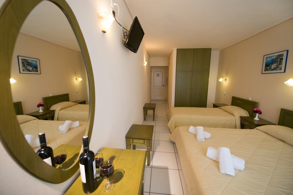 Hotel Niras Нидри Екстериор снимка